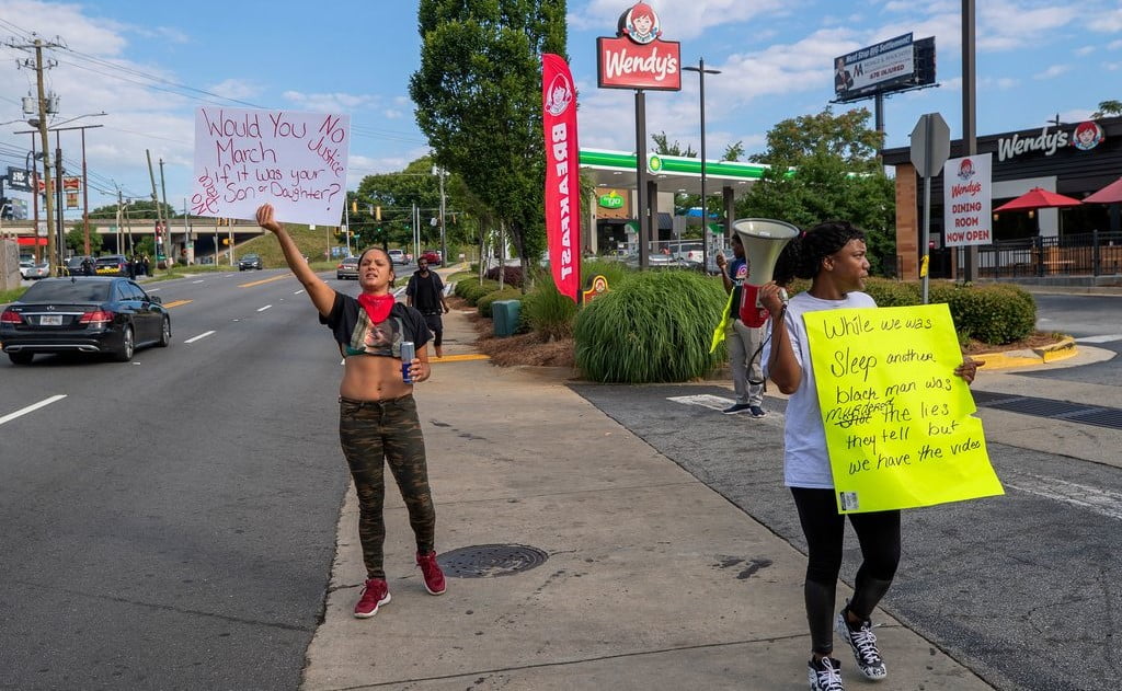 Atlanta police shoots