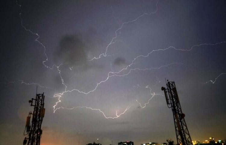Karachi thunderstorm
